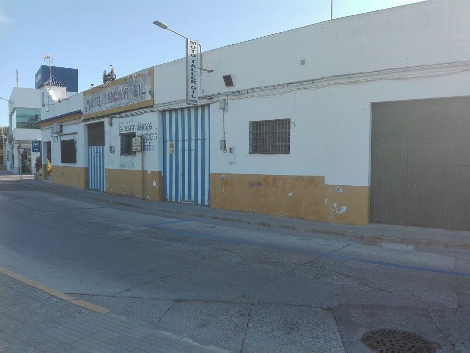 Calle Arroyuelo / Calle Caraza